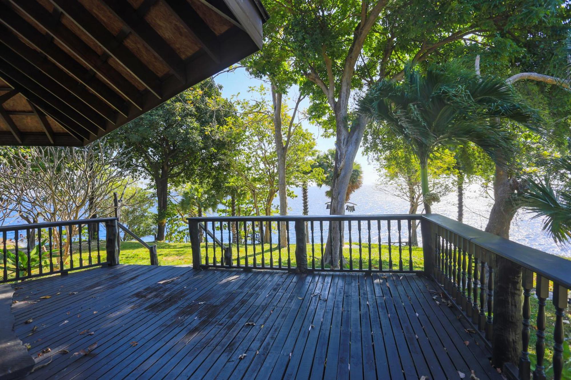 Ban Raya Resort And Spa Koh Racha Yai Exterior photo