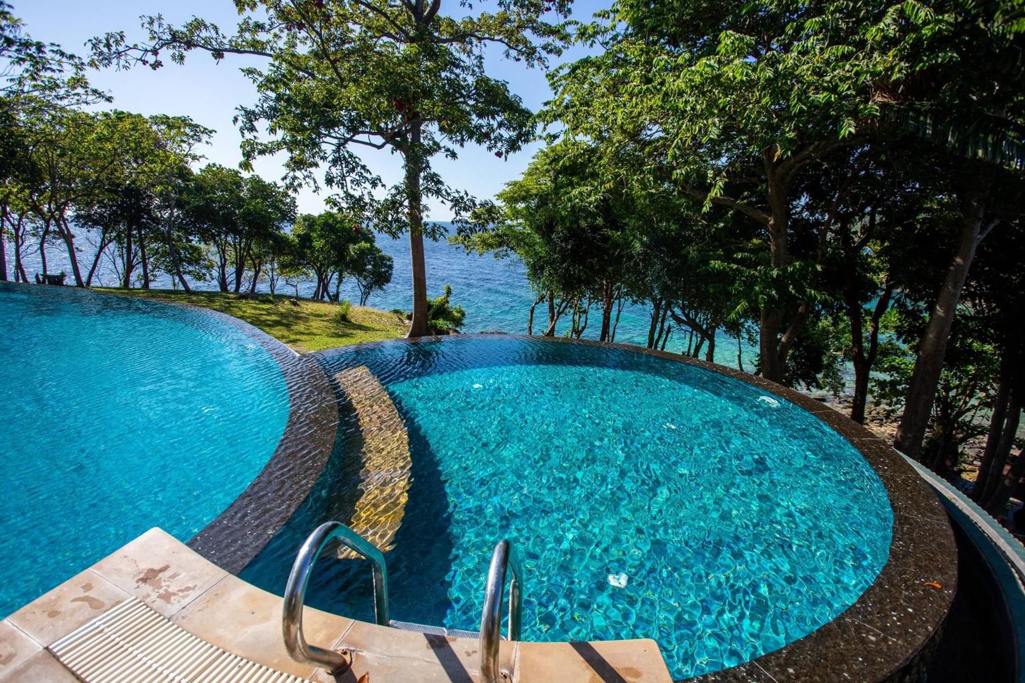 Ban Raya Resort And Spa Koh Racha Yai Exterior photo