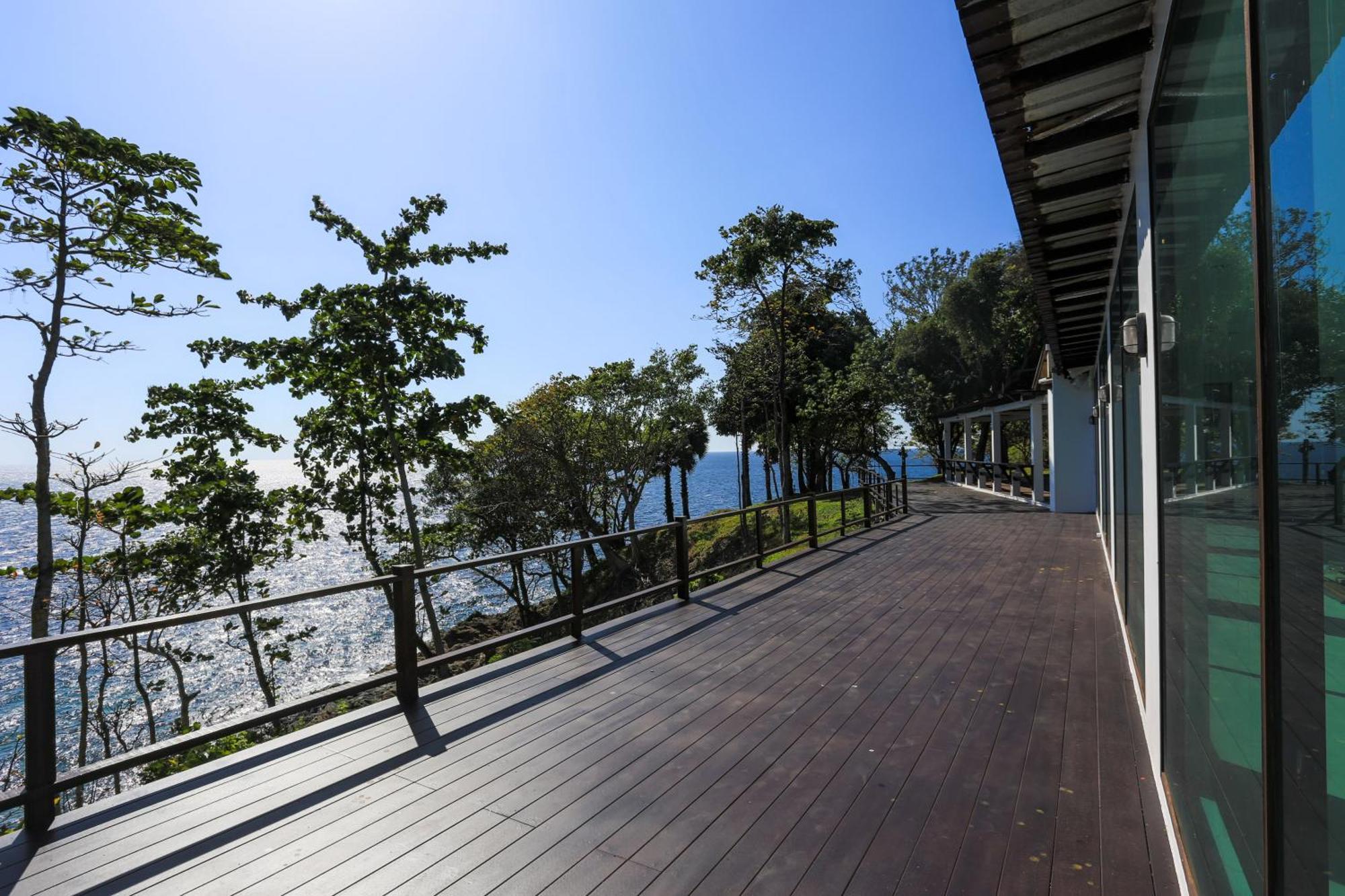 Ban Raya Resort And Spa Koh Racha Yai Exterior photo