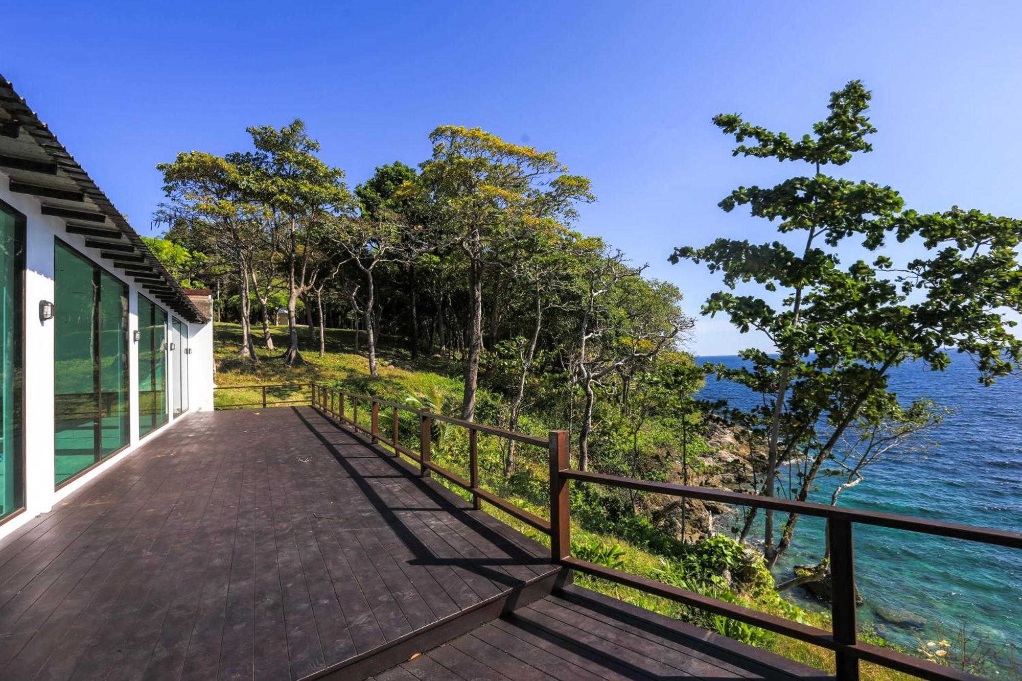 Ban Raya Resort And Spa Koh Racha Yai Exterior photo
