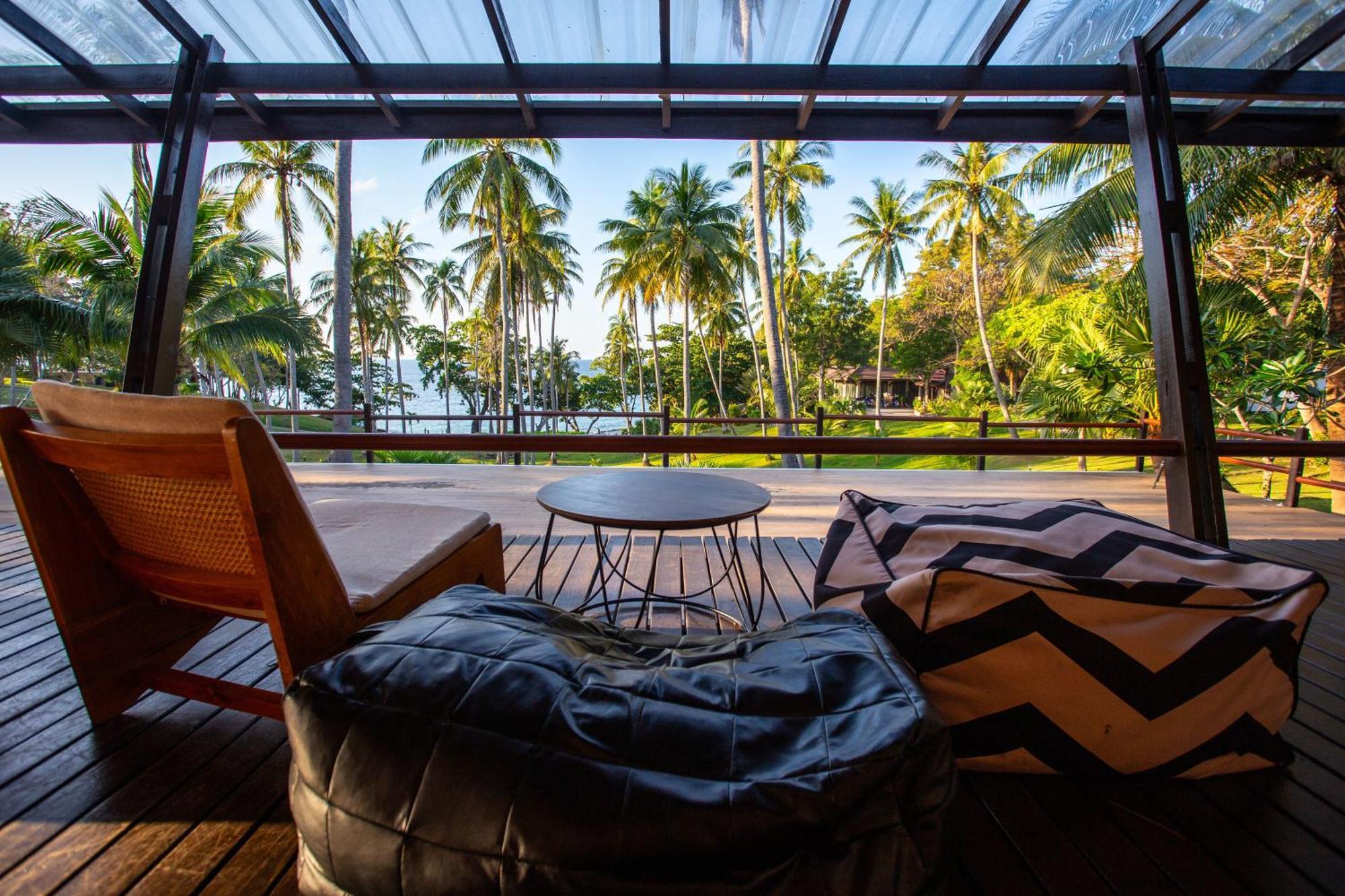 Ban Raya Resort And Spa Koh Racha Yai Exterior photo